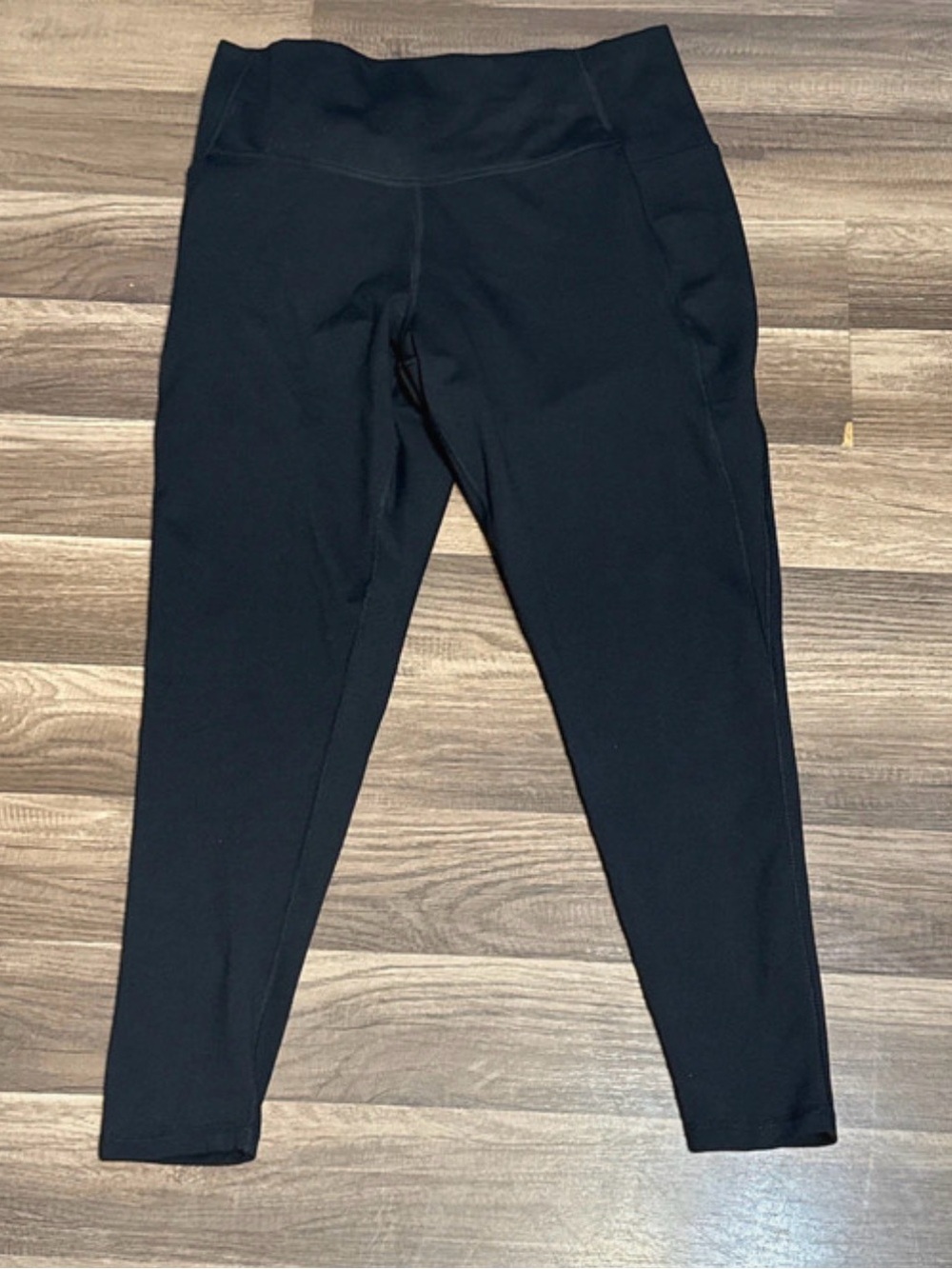 Danskin women’s black athletic legging size XL